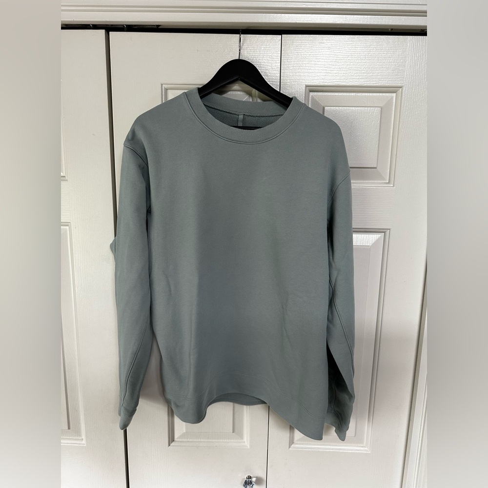 Lululemon Men’s Sweater